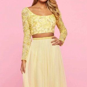 Sherri Hill 2 piece  prom dress NWT Blue Size 6 fits like a 0/2